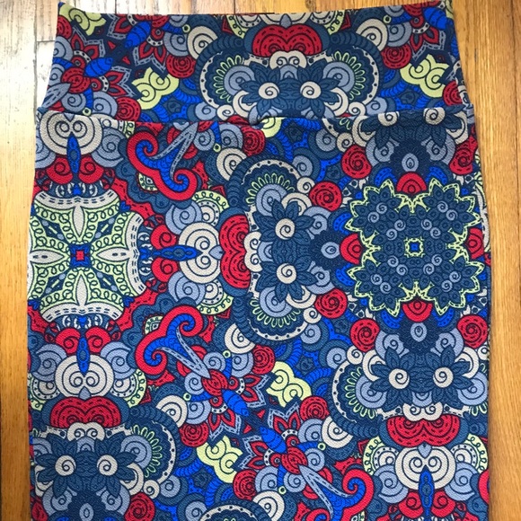 New LuLaRoe Cassie Skirt OS - Picture 3 of 6